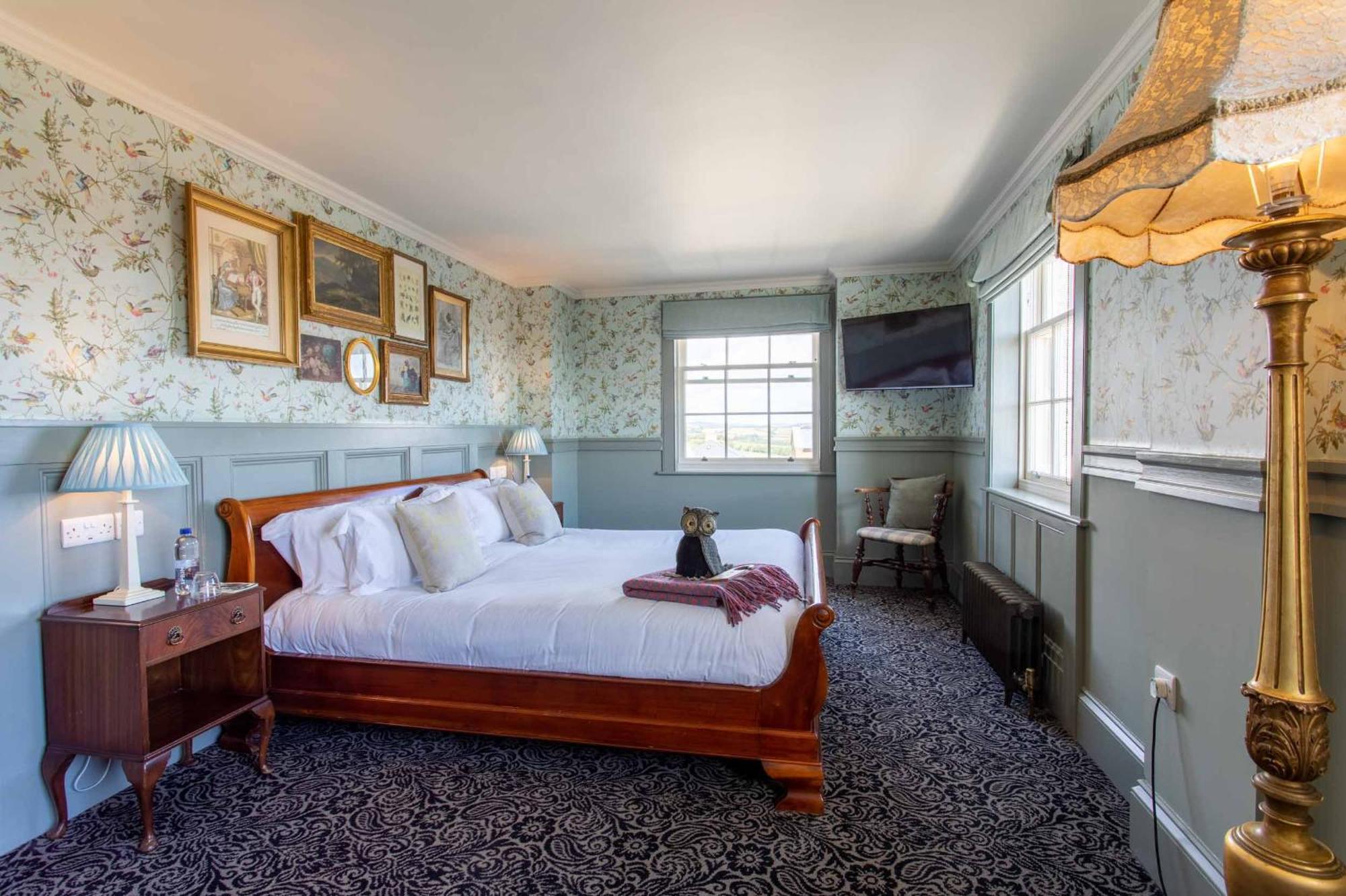 The Duchess Of Cornwall 4*